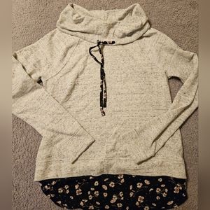 Maurices Medium Sweatshirt Cowl Neck Floral New NWT